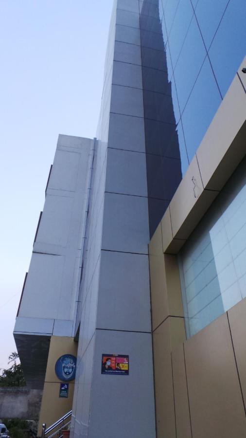 Madhav Muskan Residency Mathura Ngoại thất bức ảnh