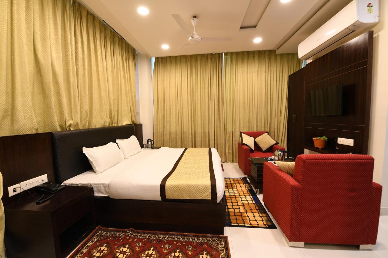 Madhav Muskan Residency Mathura Ngoại thất bức ảnh